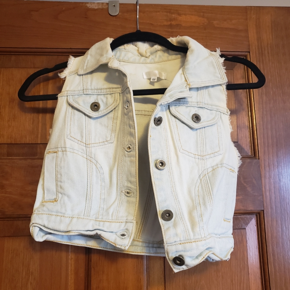 Cropped Jean Vest